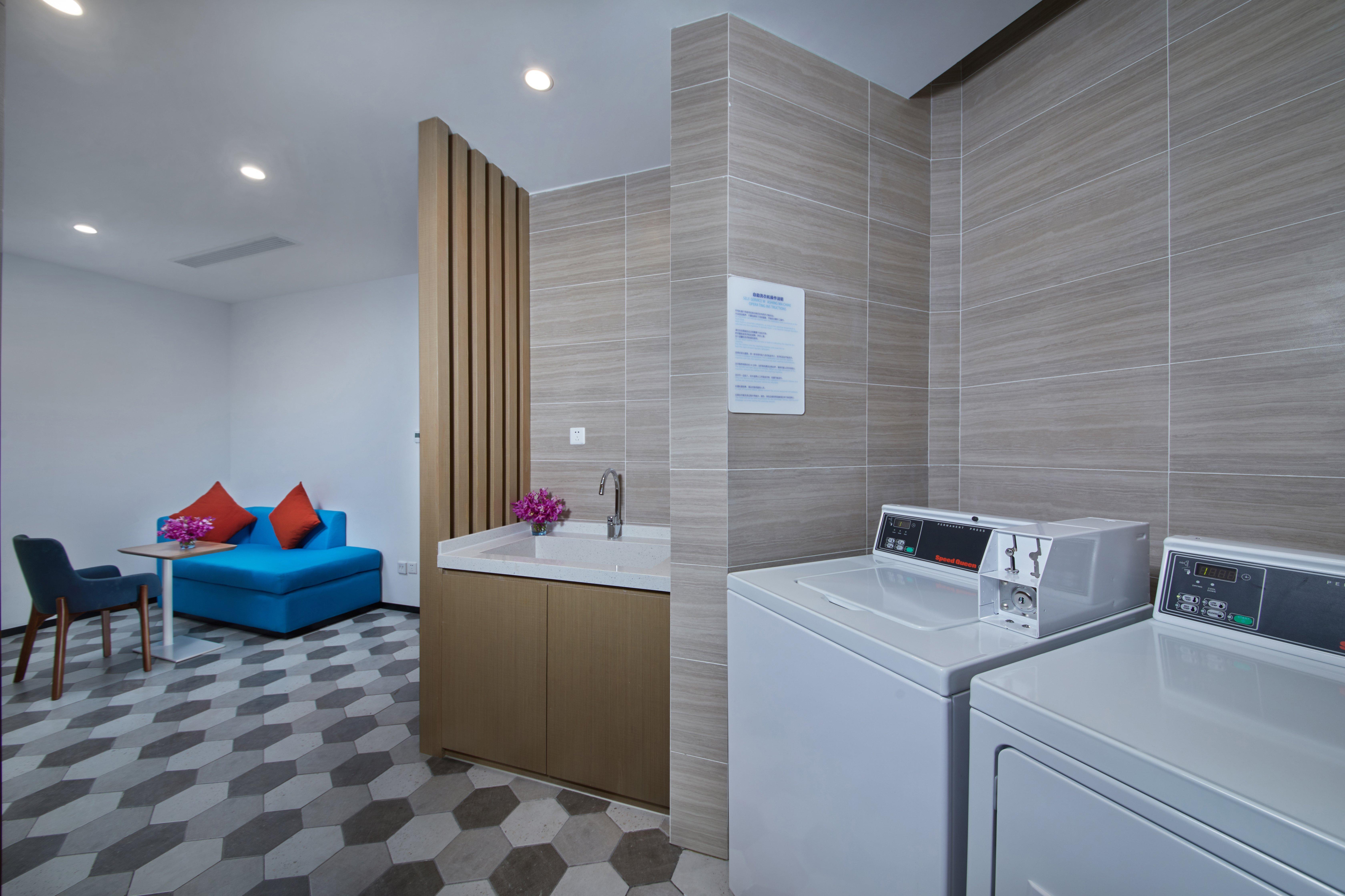 Holiday Inn Express Zhangjiagang East By Ihg מראה חיצוני תמונה