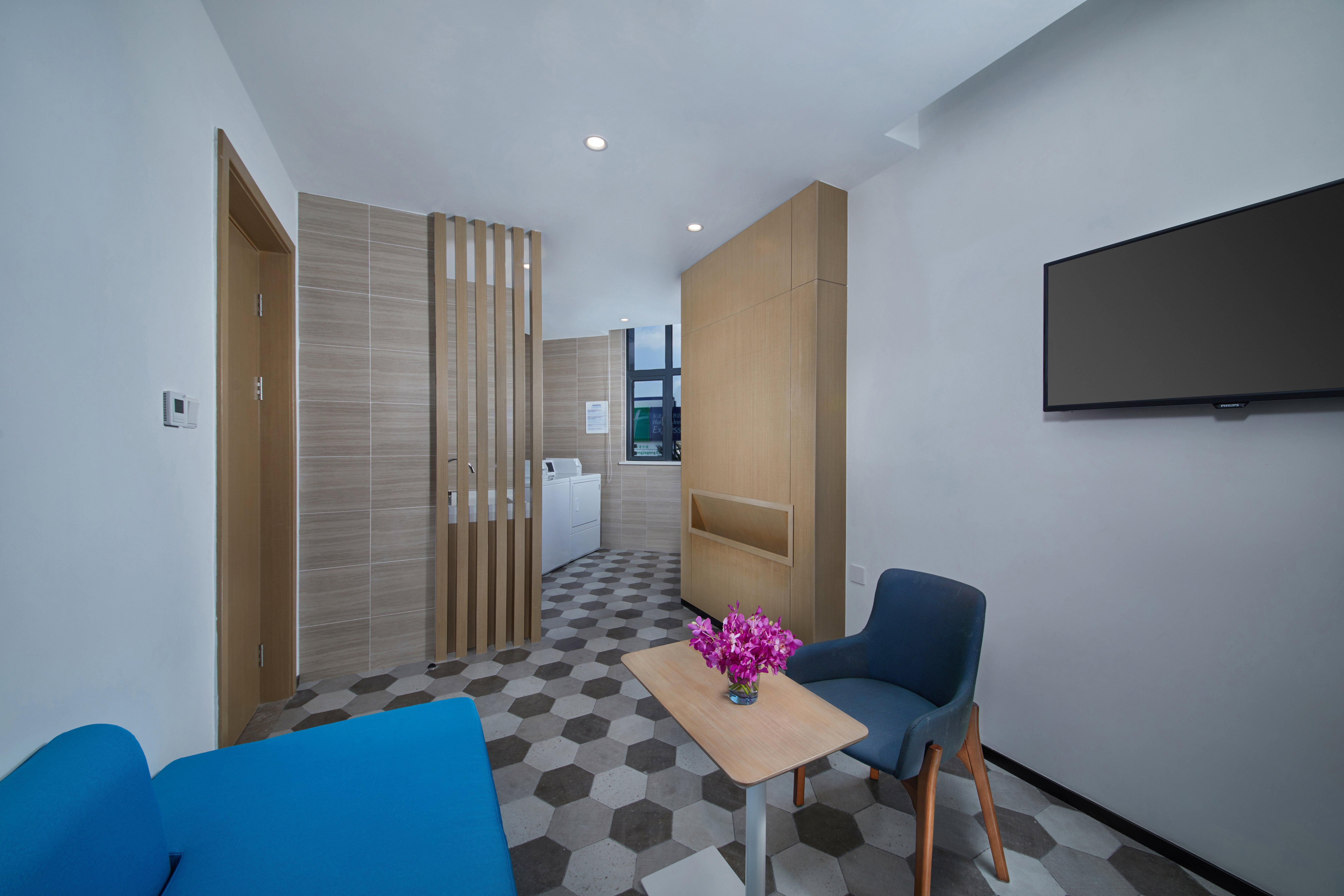 Holiday Inn Express Zhangjiagang East By Ihg מראה חיצוני תמונה