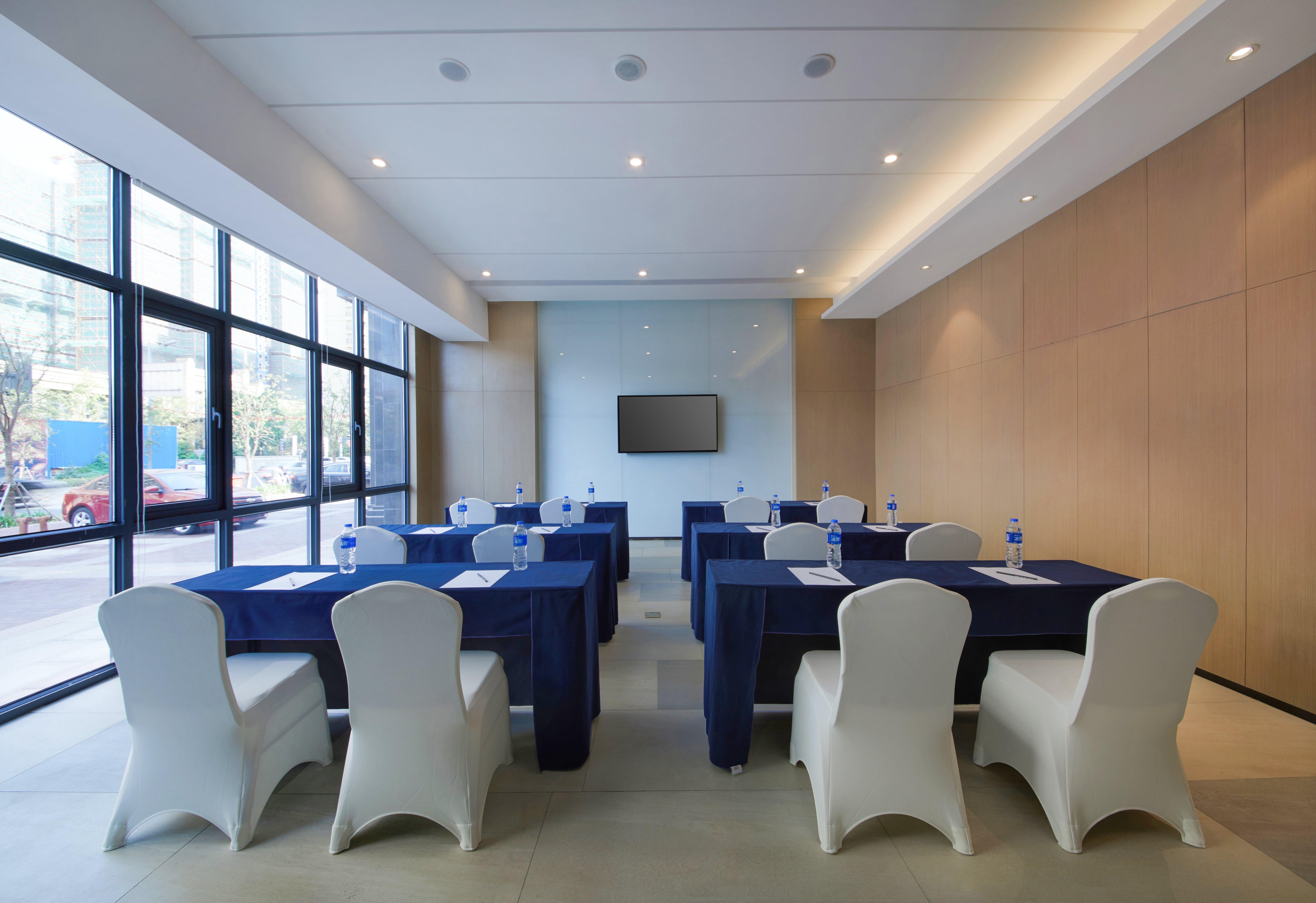 Holiday Inn Express Zhangjiagang East By Ihg מראה חיצוני תמונה