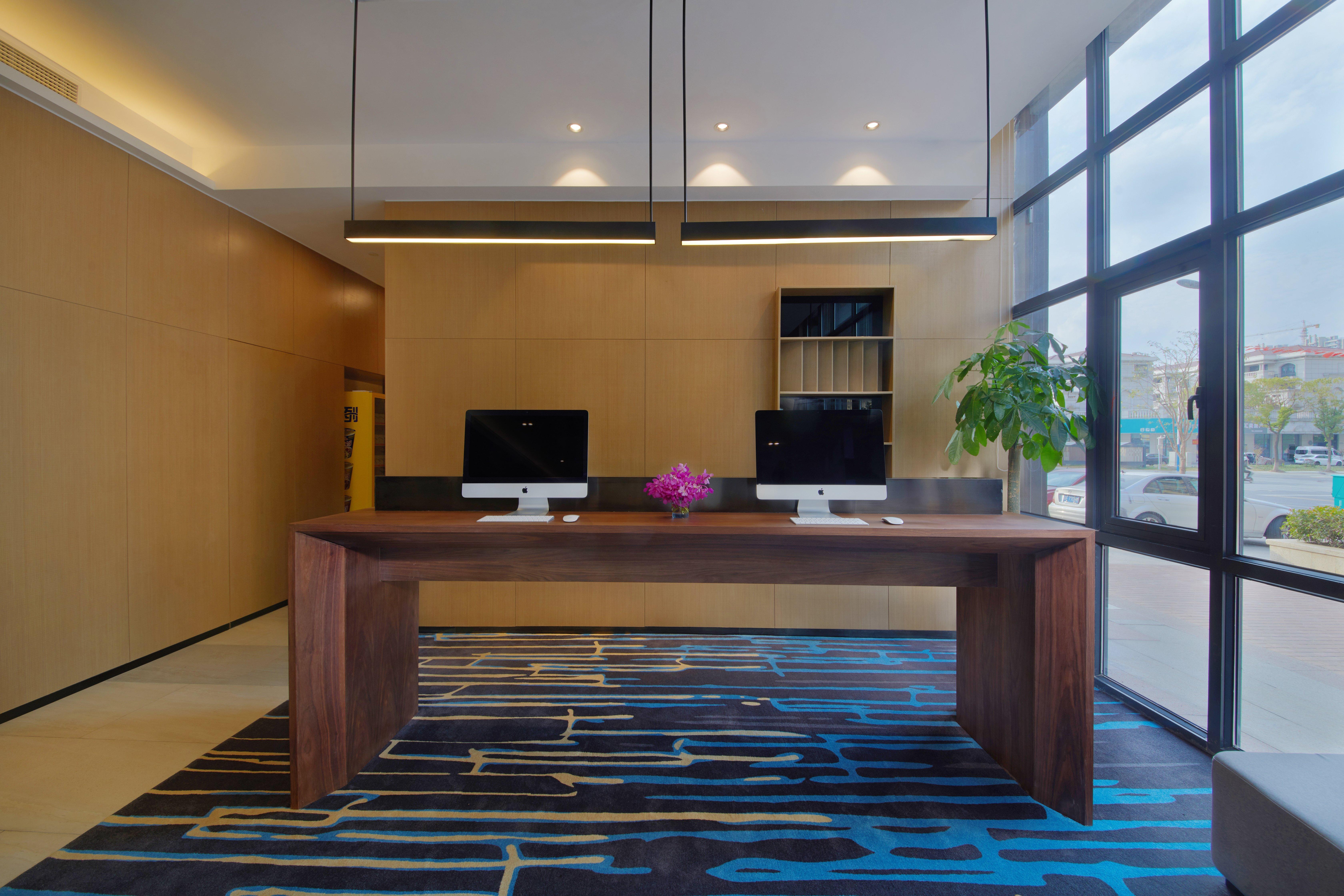 Holiday Inn Express Zhangjiagang East By Ihg מראה חיצוני תמונה