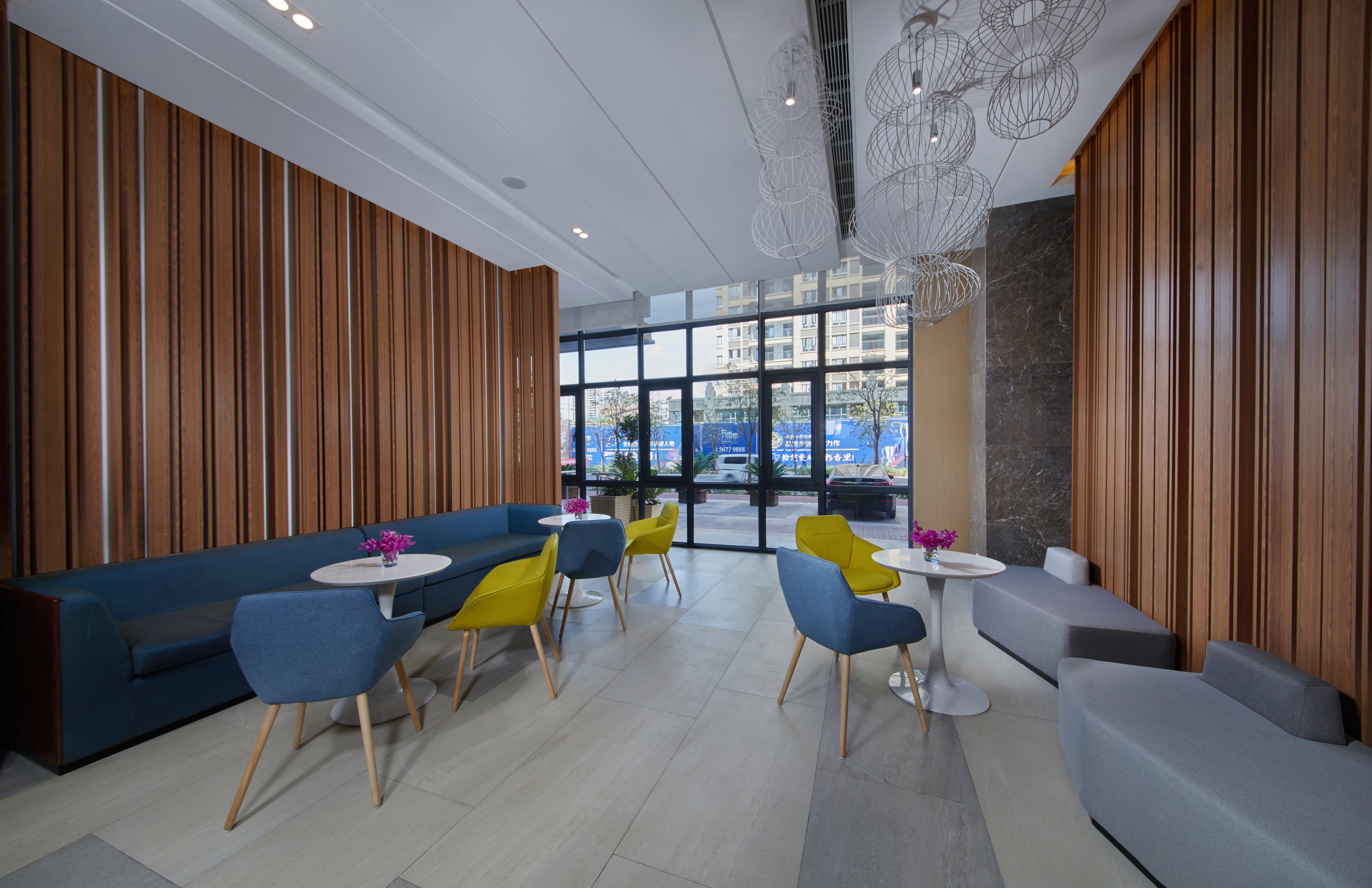 Holiday Inn Express Zhangjiagang East By Ihg מראה חיצוני תמונה