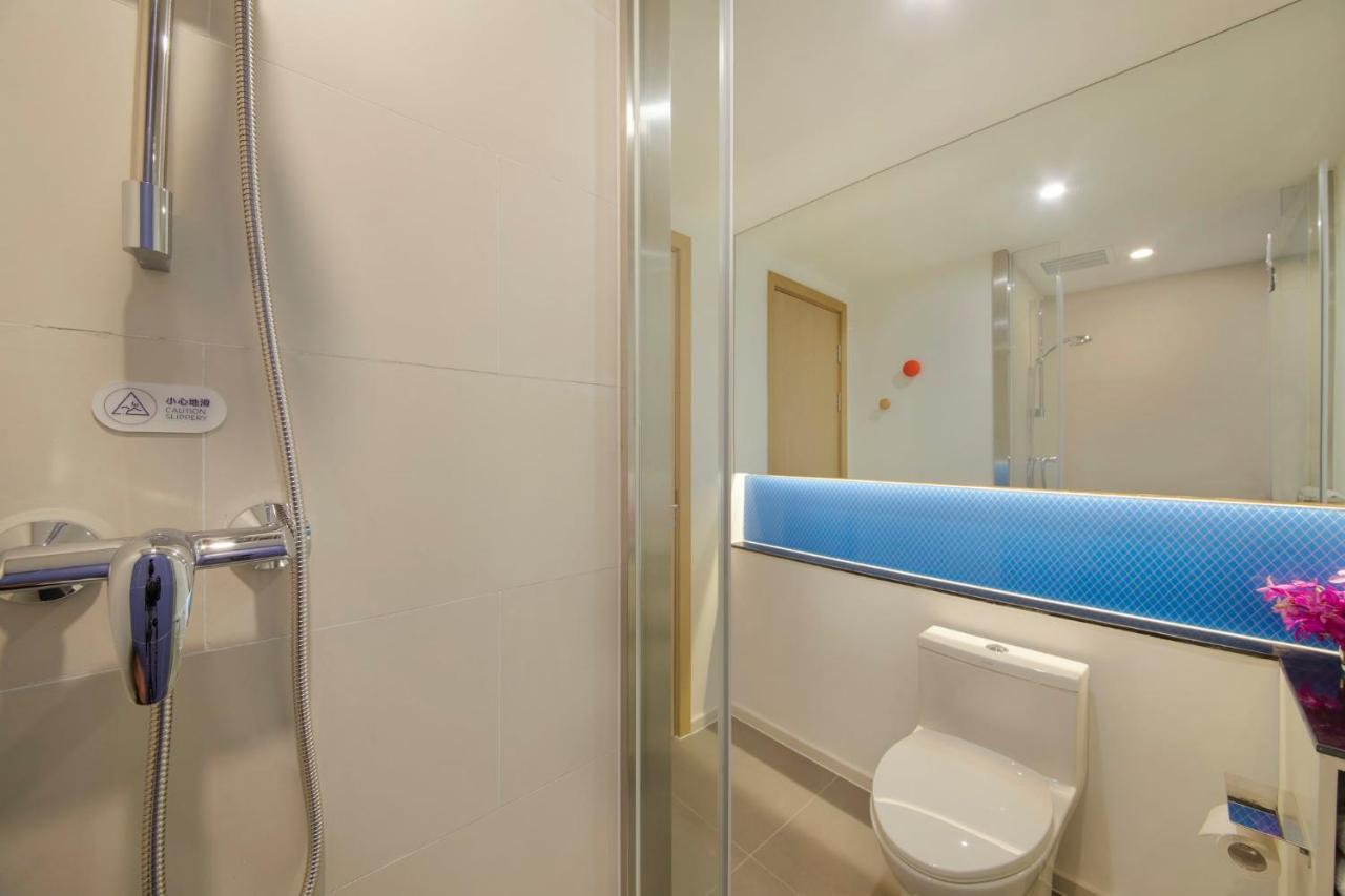 Holiday Inn Express Zhangjiagang East By Ihg מראה חיצוני תמונה